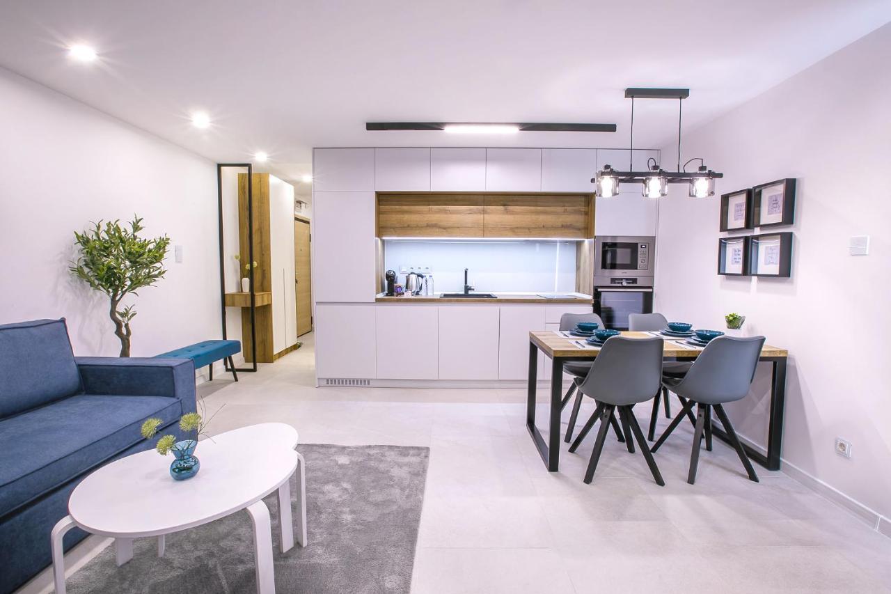 South Place Apartments Санданський Екстер'єр фото