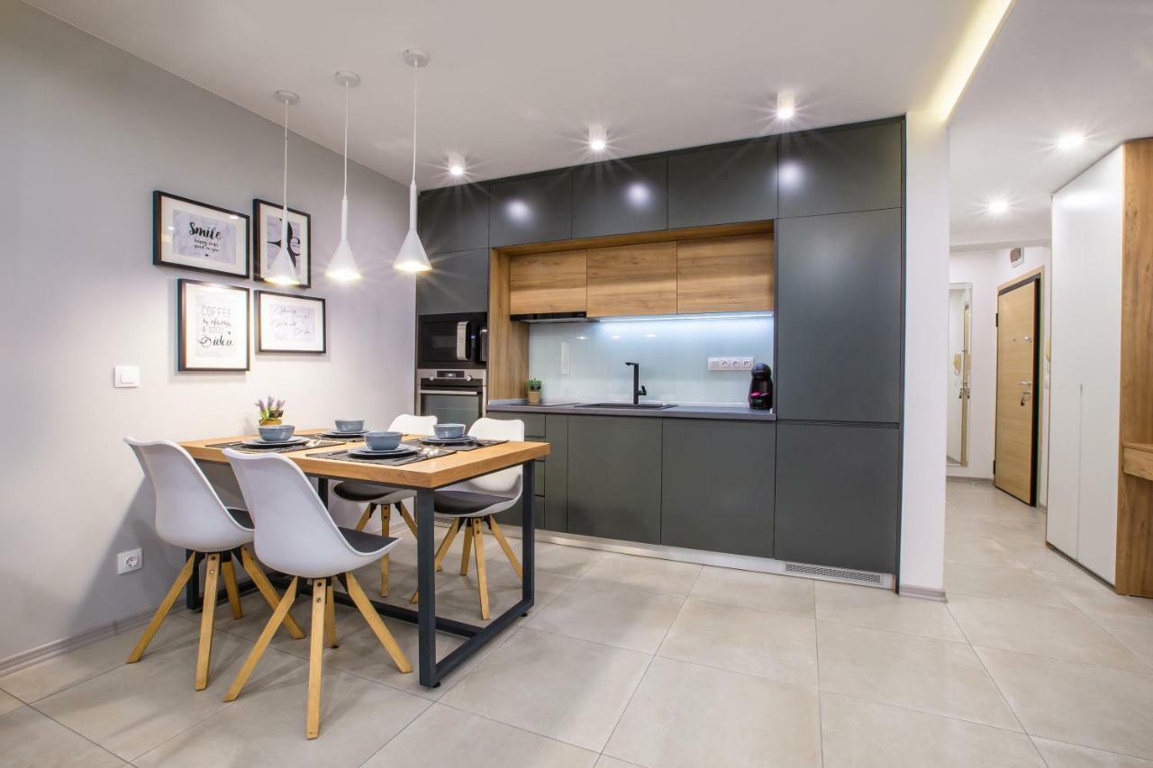 South Place Apartments Санданський Екстер'єр фото